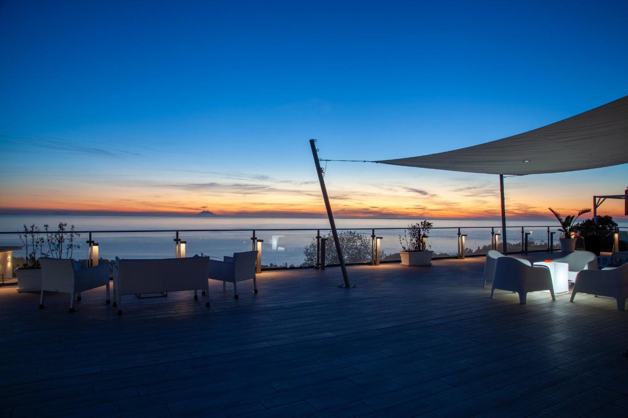 Airone Residence Zambrone Kültér fotó